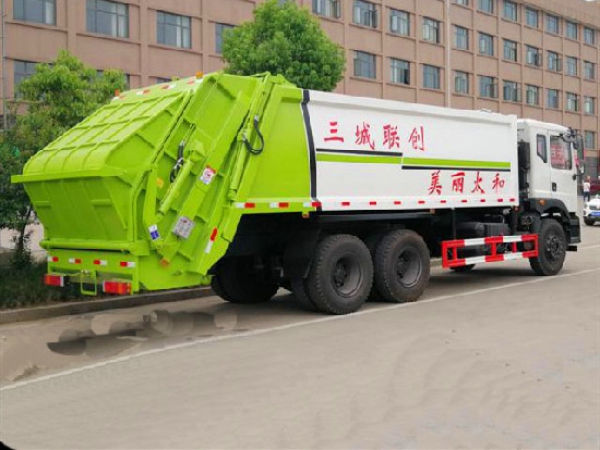 東風T5國六後雙橋20方壓縮式垃圾車