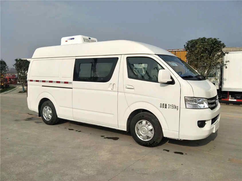 福田G7雙排麵包冷藏車