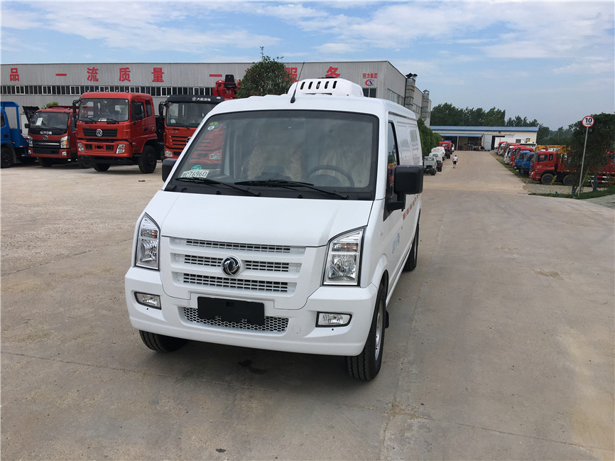 東風小康麵包冷藏車