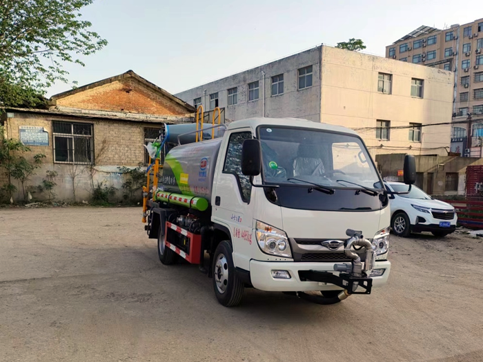 福田藍牌小卡之星4.5方抑塵車